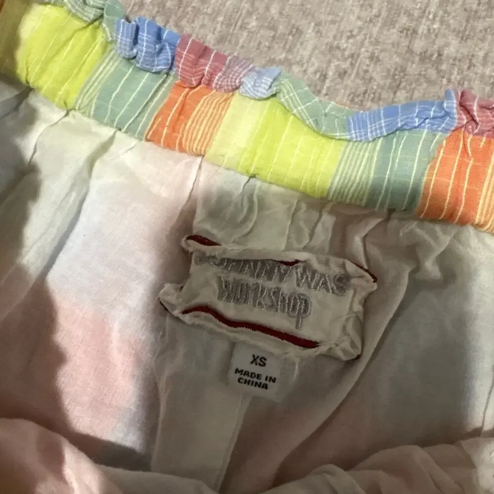 Johnny Was Shorts - Picture 2 of 3